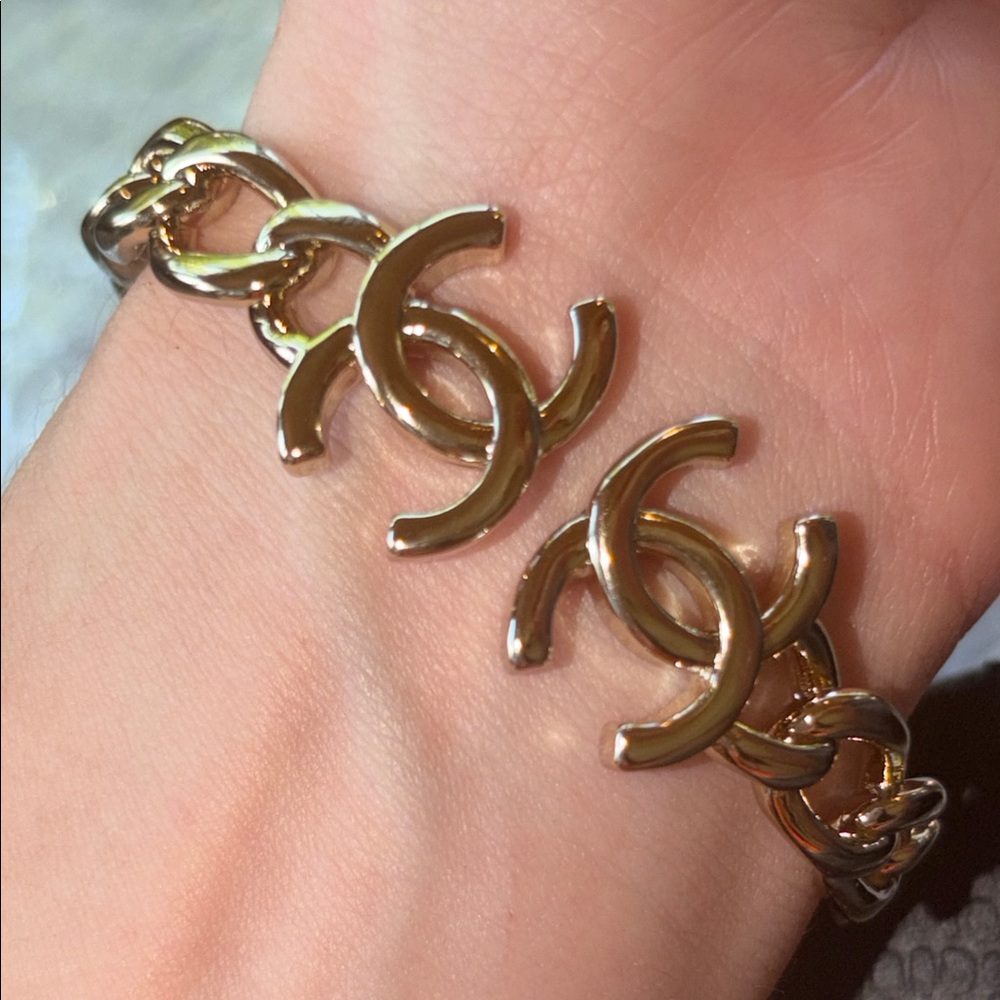 Chanel CC Open Chain Cuff + box - Picture 8 of 10